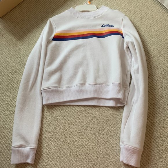 ⭐️Striped Hollister Sweatshirt⭐️ - Picture 2 of 3